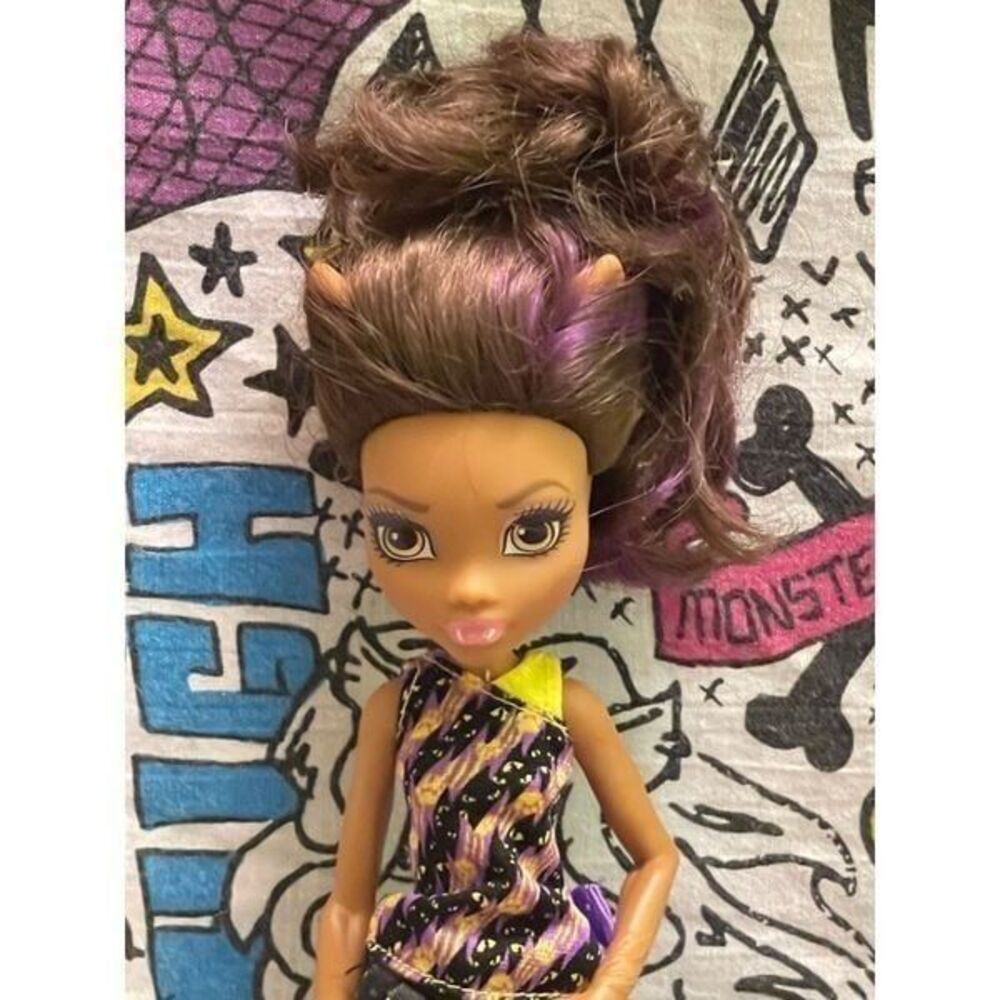 Monster high doll Clawdeen Wolf - Picture 3 of 7